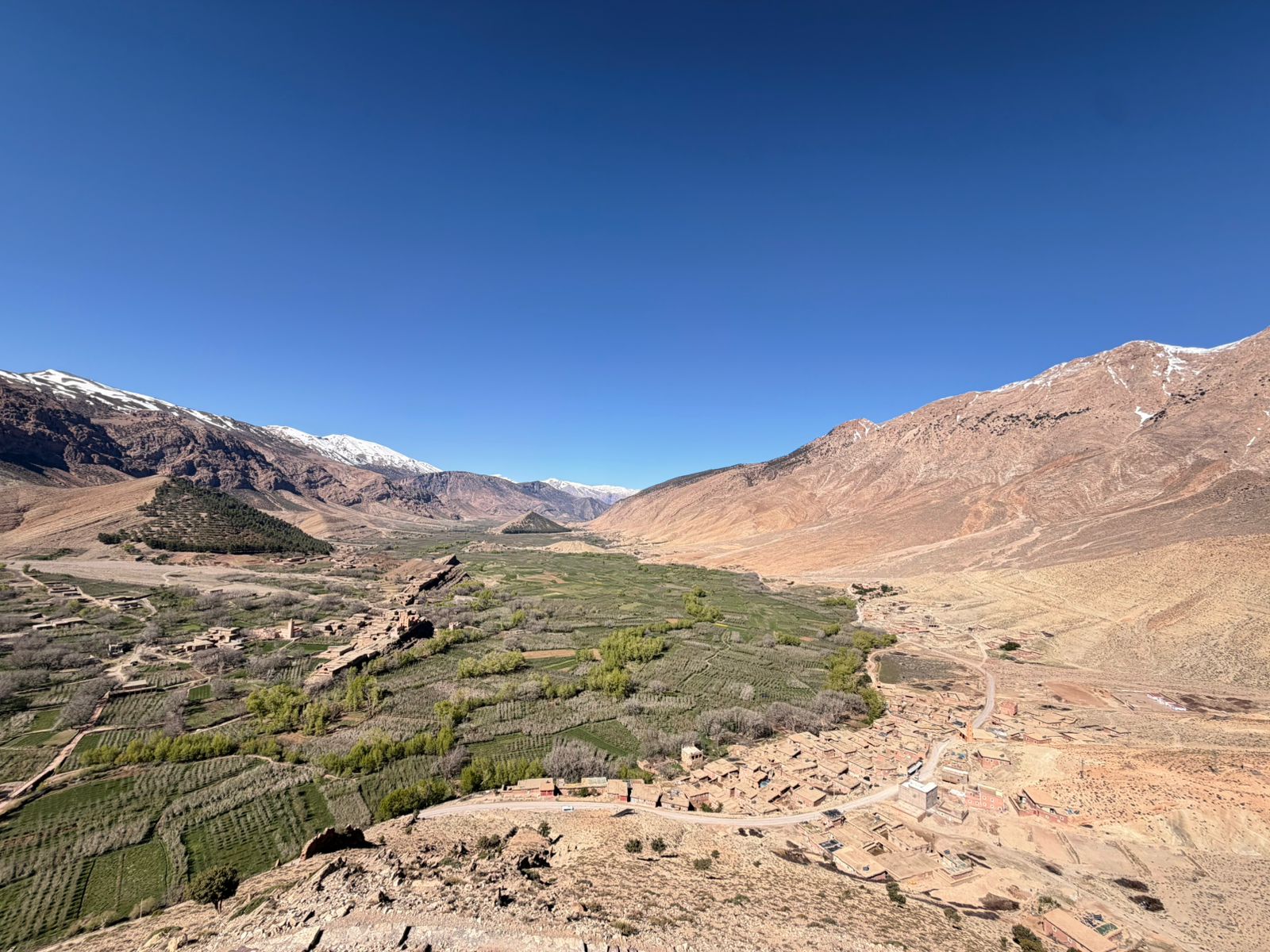Panorama des Hochtals Aït Bougmez im Atlas